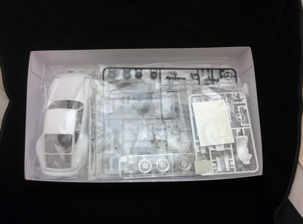 24247 Tamiya 1/24 Scale Model Car Kit Porsche GT2 Street Version