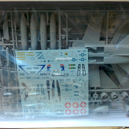 Tamiya 1/72 Model Plane Kit US Air Force F/A-18 Hornet USAF Tamiya 60702 USAirForce